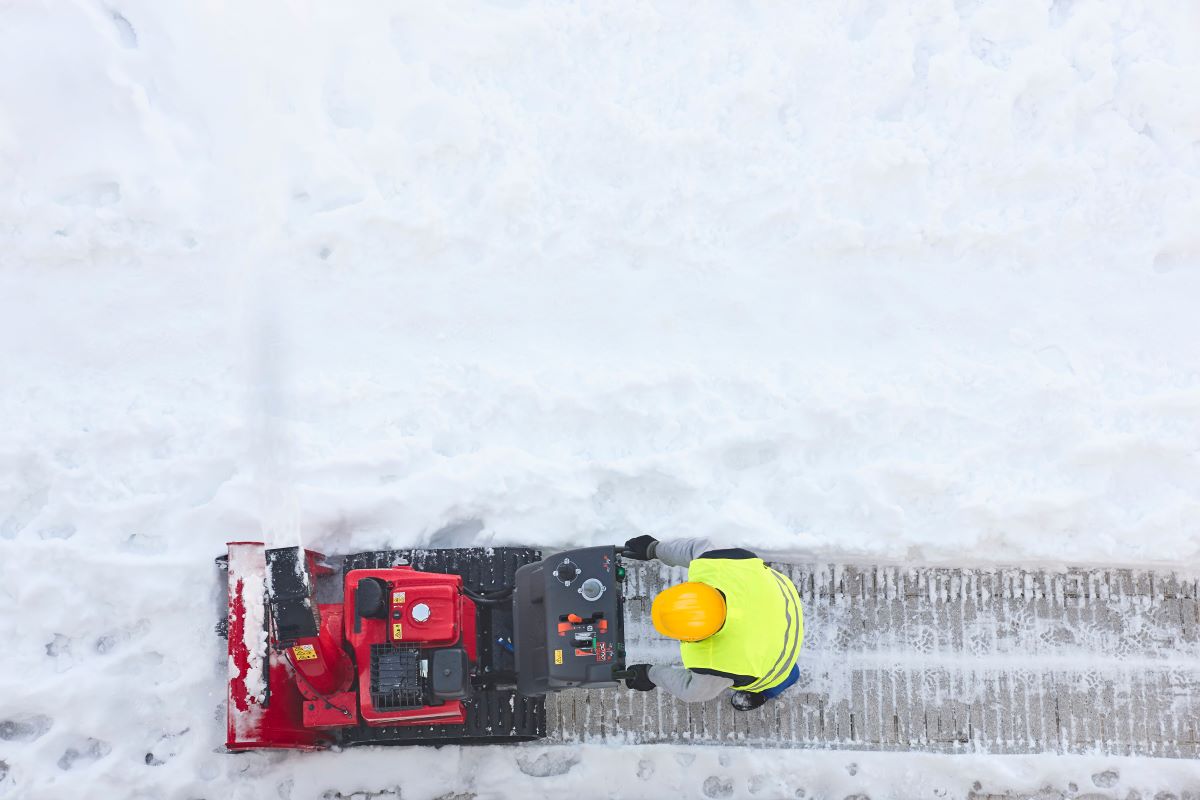 Snow Removal Contractor Calgary. Commercial Snow Removal